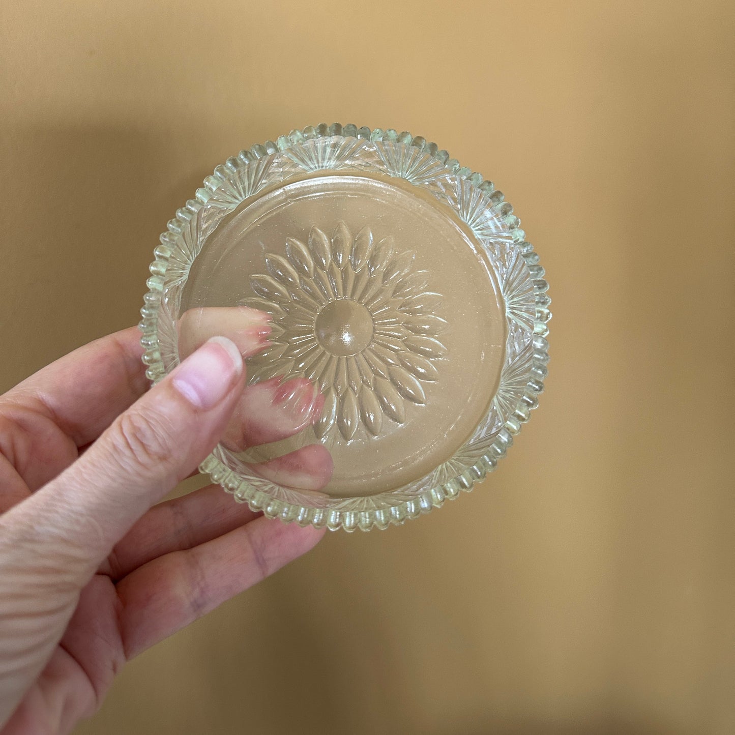 Bakke til vand- eller vinflasken
