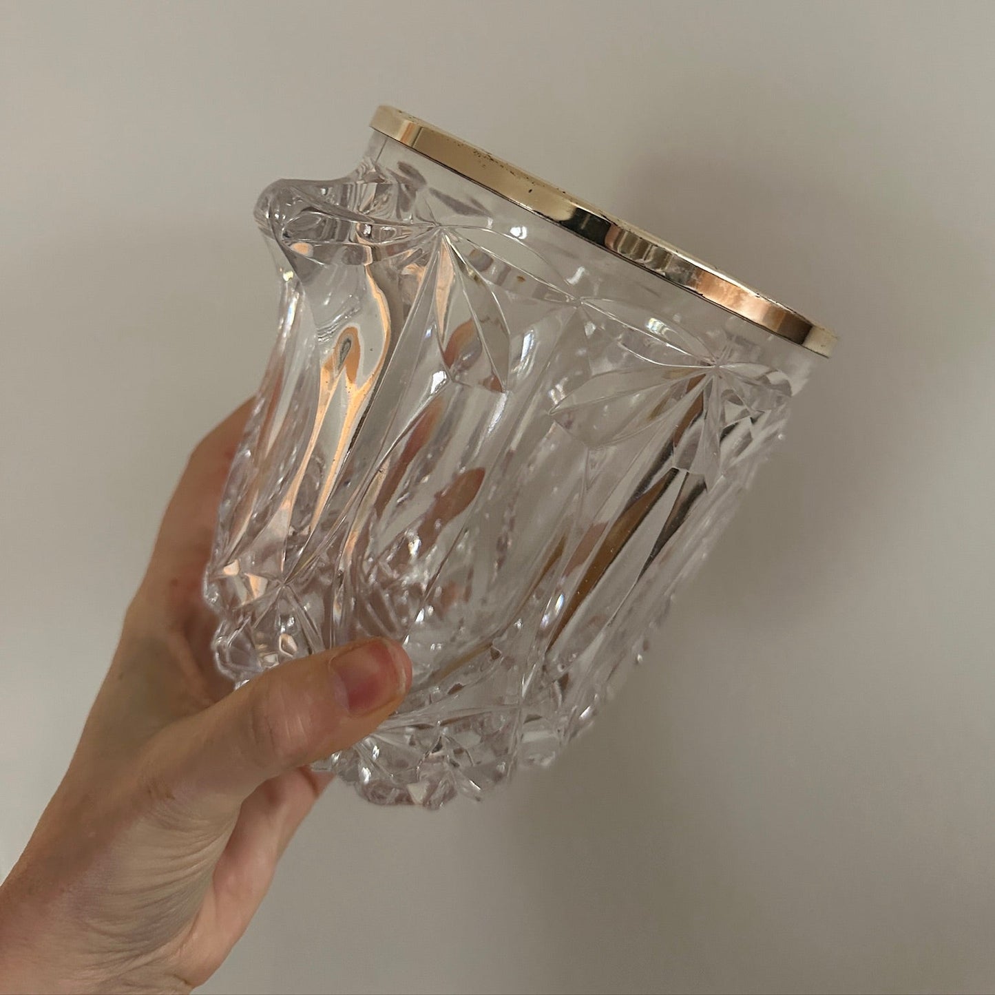 Isspand af krystalglas med "sølv" kant
