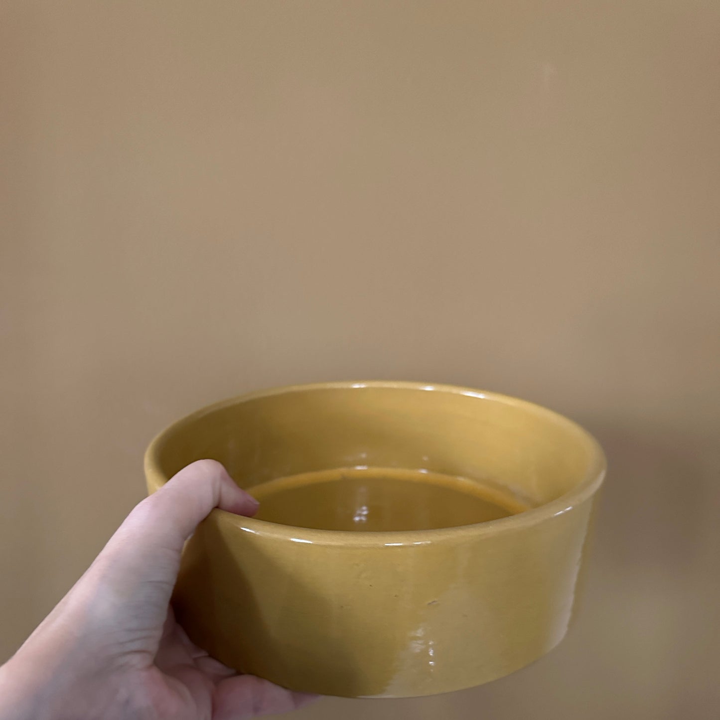 Skål/fad i keramik i en skøn farve