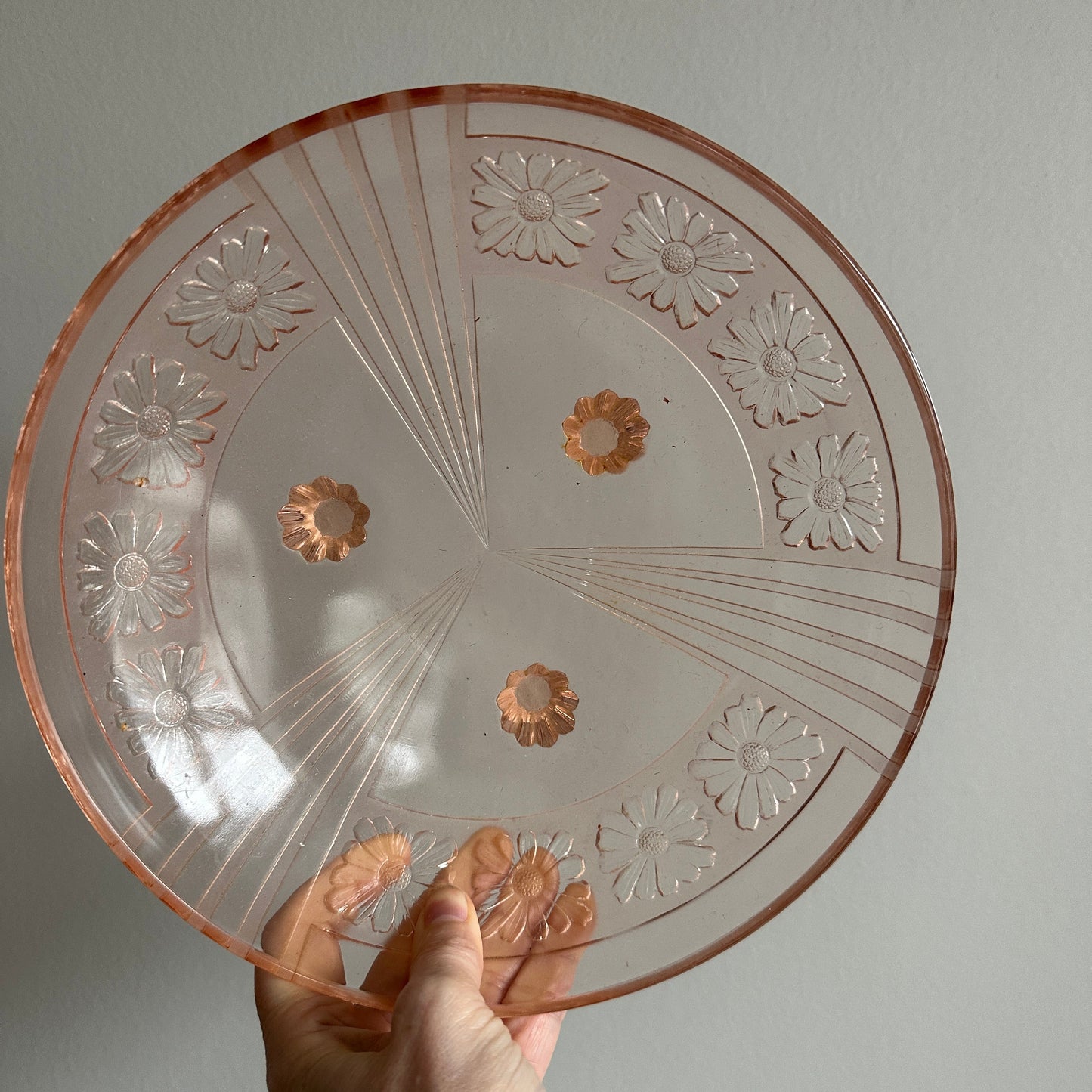 Skål i lyserødt glas