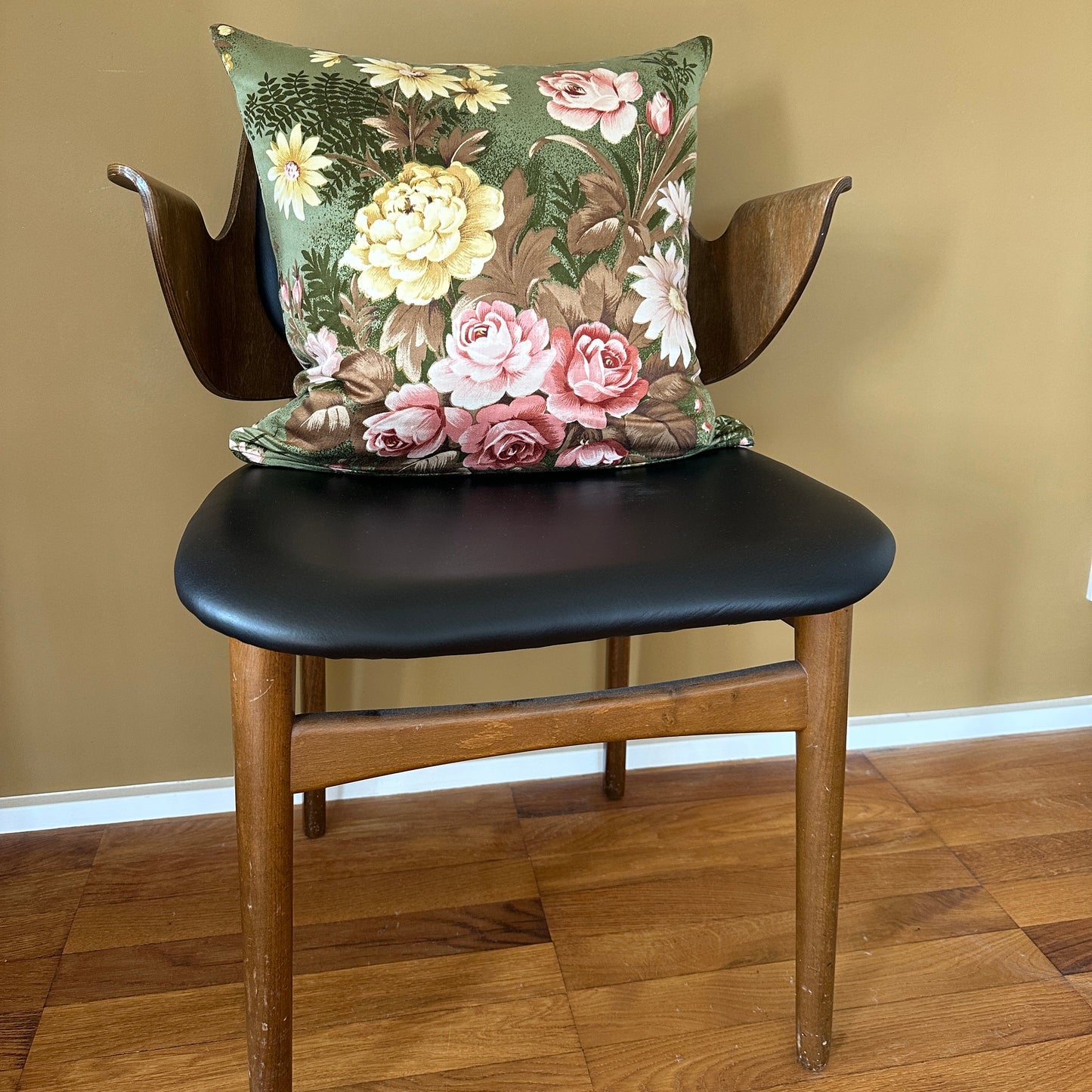 Vintagepudebetræk med lynlås inkl. pudefyld 45x45 cm.