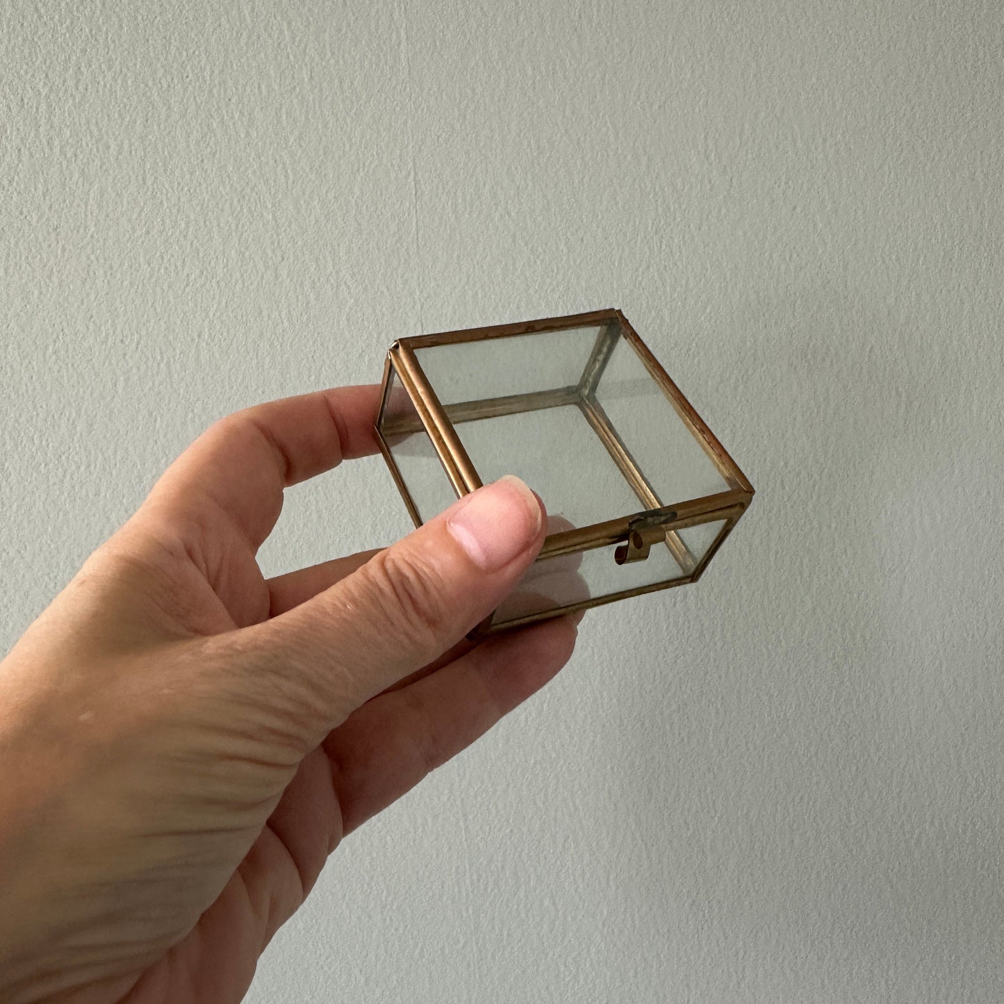 Lillebitte glasskrin