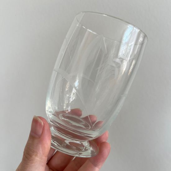Glas med ciselering på fod - 7 stk.