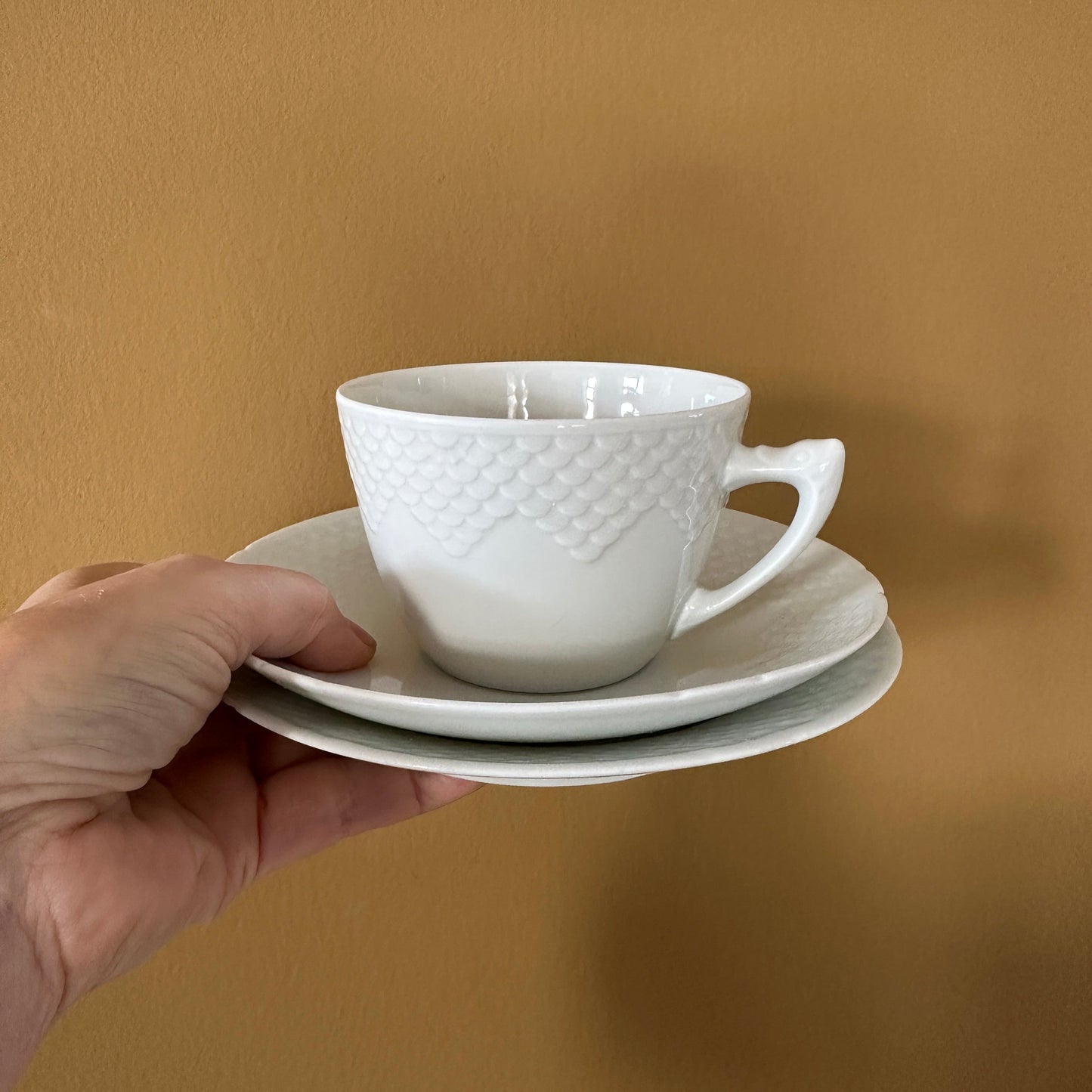 Bing & Grøndahl "Elegance"  2 sæt af 3 dele - chokoladekop, underkop og kagetallerken