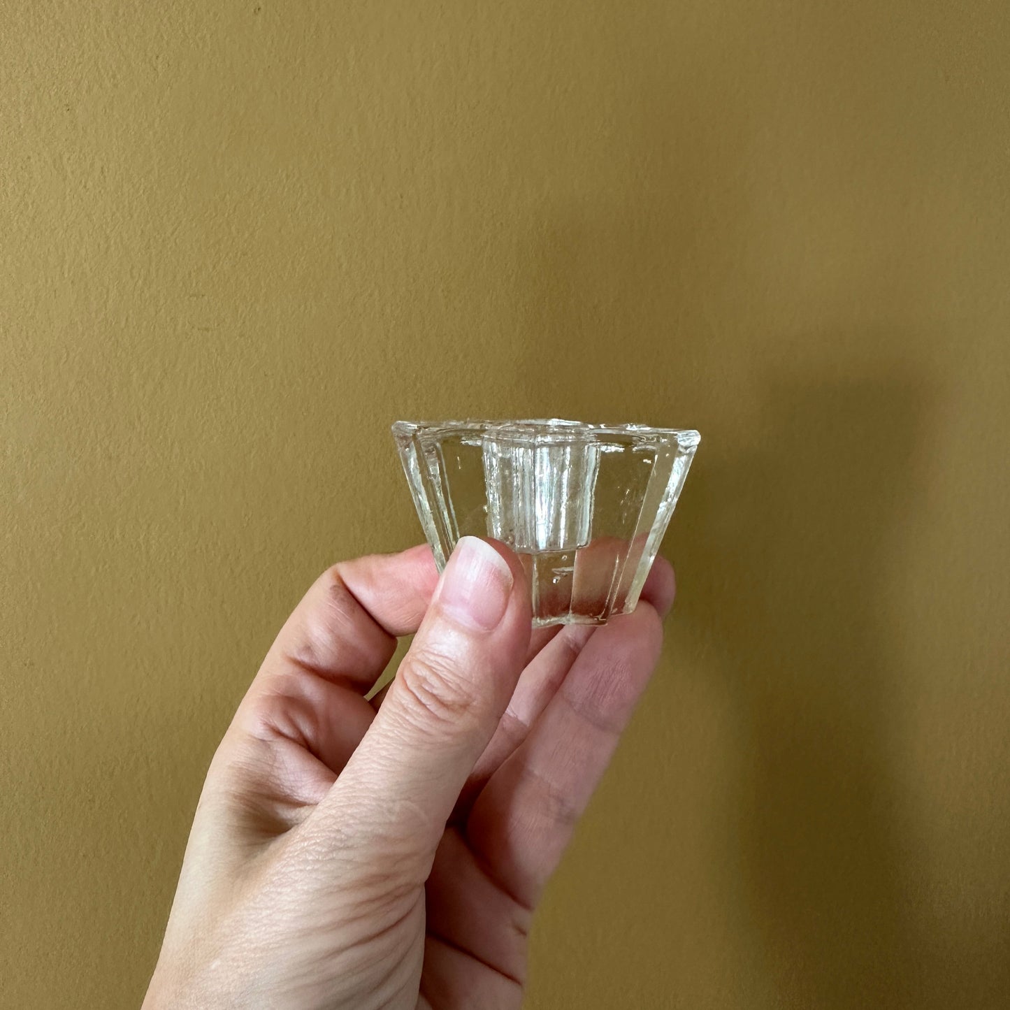 Glasstage med stjernetakker