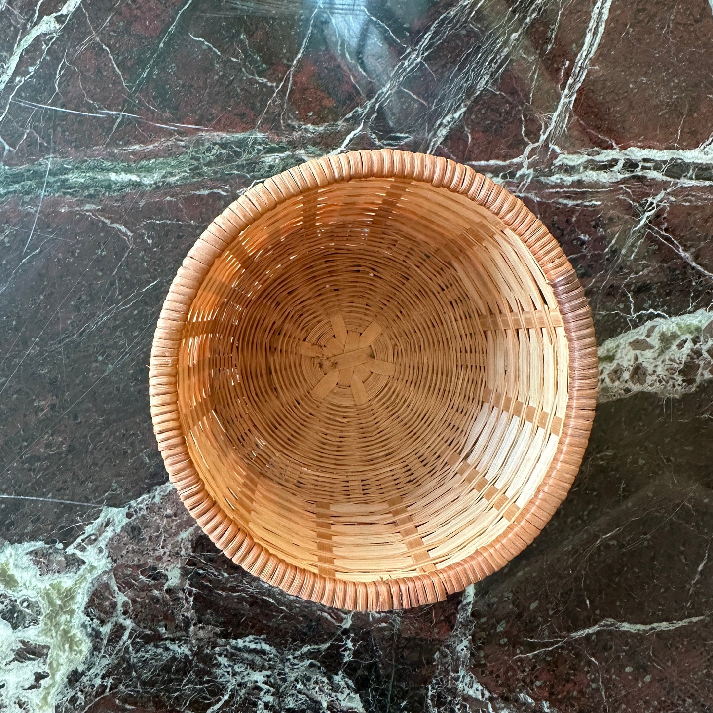 Kurve urtepotteskjuler