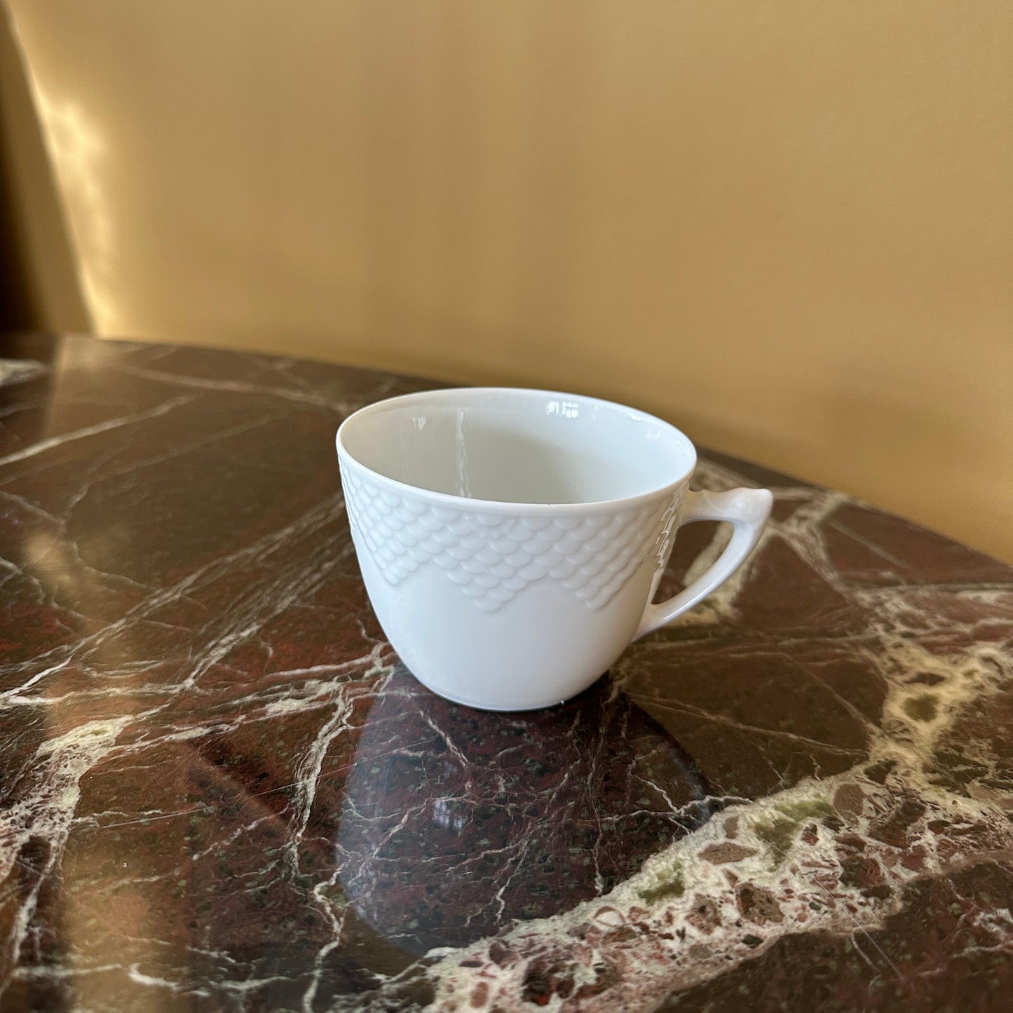 Bing & Grøndahl "Elegance"  2 sæt af 3 dele - chokoladekop, underkop og kagetallerken