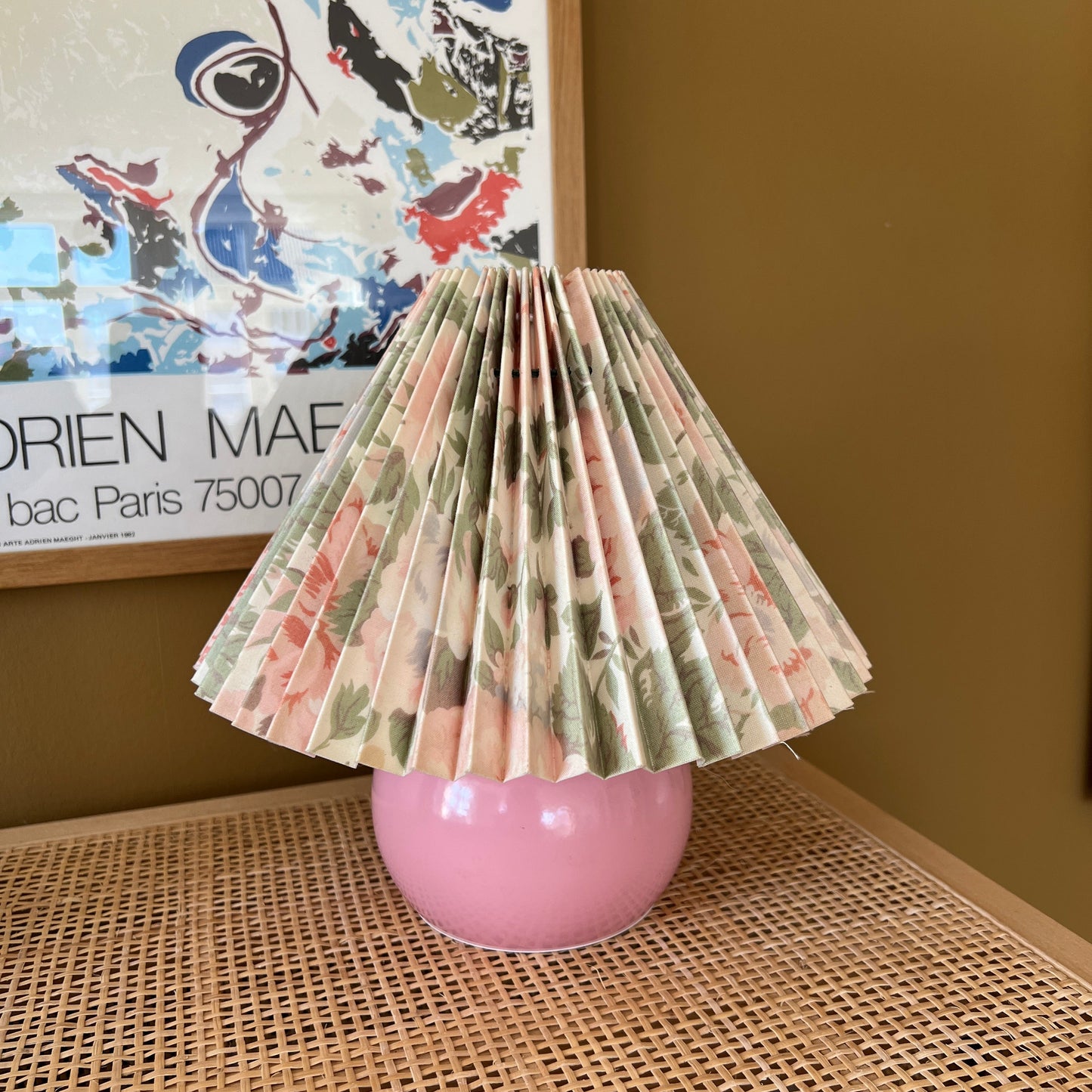 Lille kuglelampe i lyserød