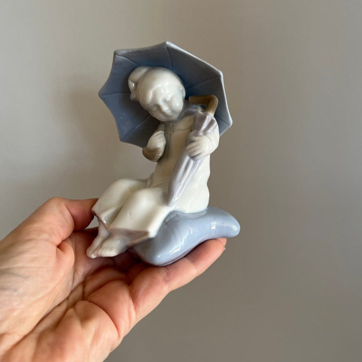 Den lille Ole med paraplyen - porcelænsfigur