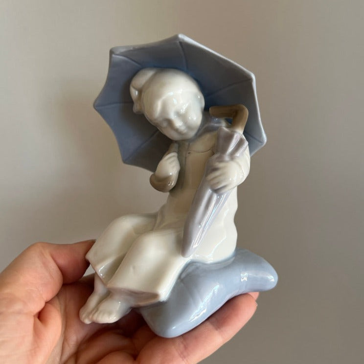 Den lille Ole med paraplyen - porcelænsfigur